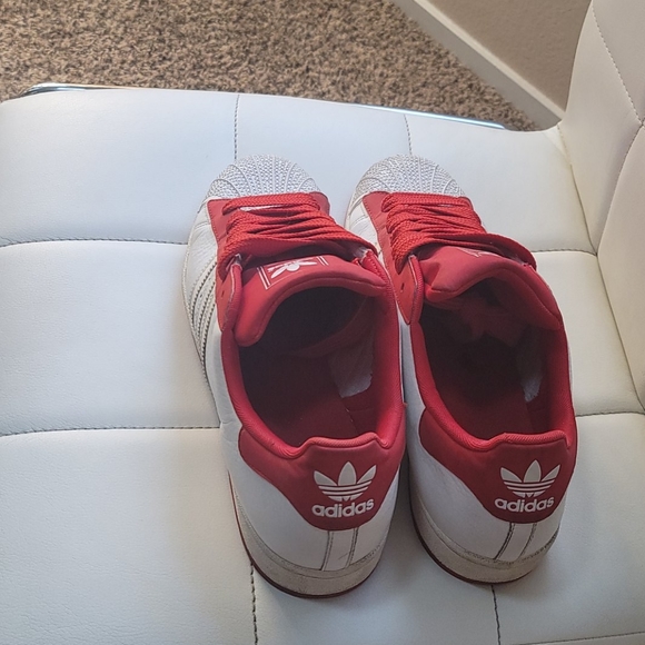 Adidas - Picture 3 of 4